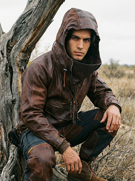 Product packshot with model - session 2, close-up